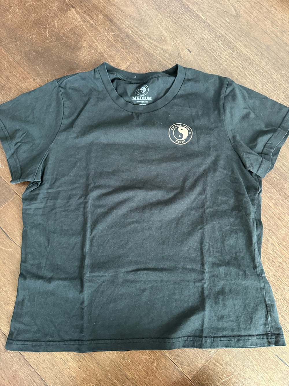 T&C Hawaii Short Sleeve Graphic Tees x 6 - Picture 6 of 13
